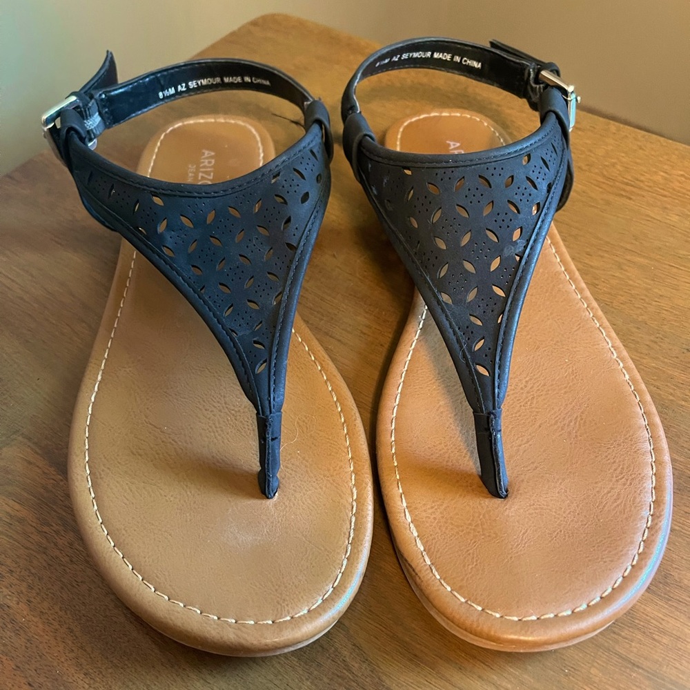 Adorable Black Arizona Jean Co Sandals